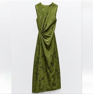 BNWOT Zara Ruched Jacquard Midi Dress